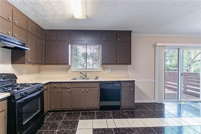 6708 Bedford Road, Rex, GA 30273