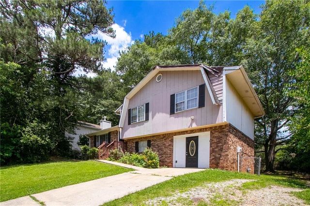 6708 Bedford Road, Rex, GA 30273