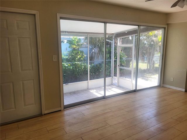 6580 SEMINOLE BOULEVARD 727, Seminole, FL 33772