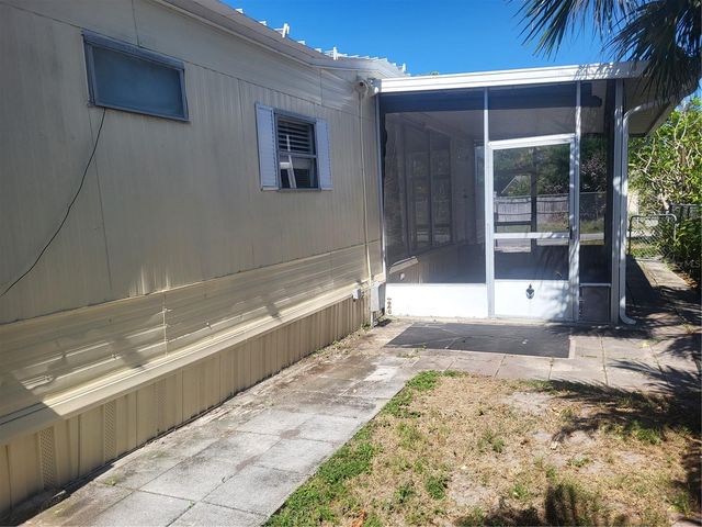 6580 SEMINOLE BOULEVARD 727, Seminole, FL 33772