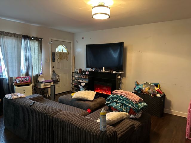 916 William Street, Calumet City, IL 60409