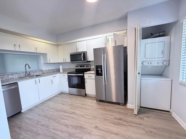 12650 SW 15th Street 304f, Pembroke Pines, FL 33027