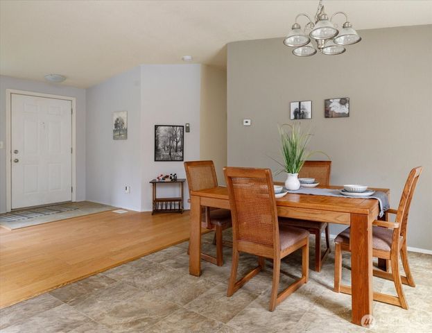 1140 Sherwood Lane, Greenbank, WA 98253