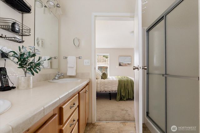 1140 Sherwood Lane, Greenbank, WA 98253