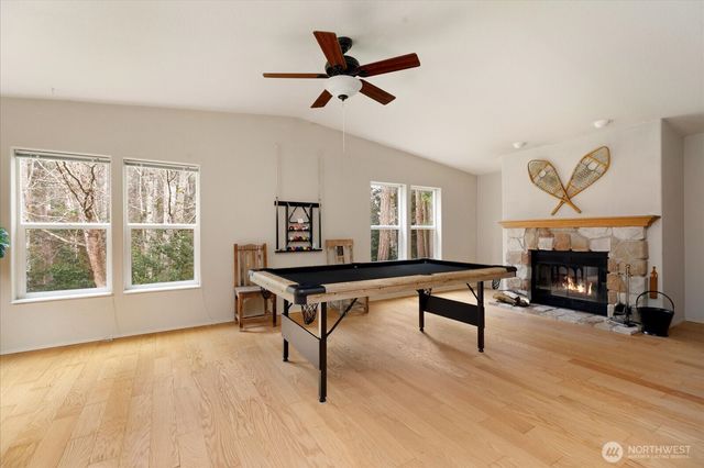 1140 Sherwood Lane, Greenbank, WA 98253