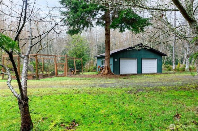 1140 Sherwood Lane, Greenbank, WA 98253