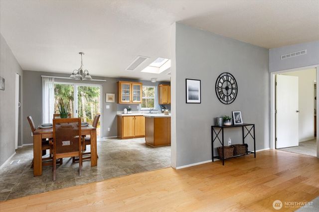 1140 Sherwood Lane, Greenbank, WA 98253