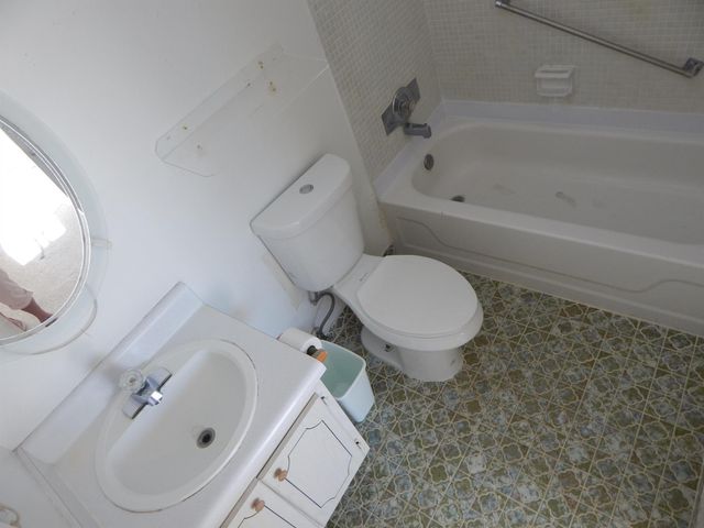 231 Flanders E 231, Delray Beach, FL 33484