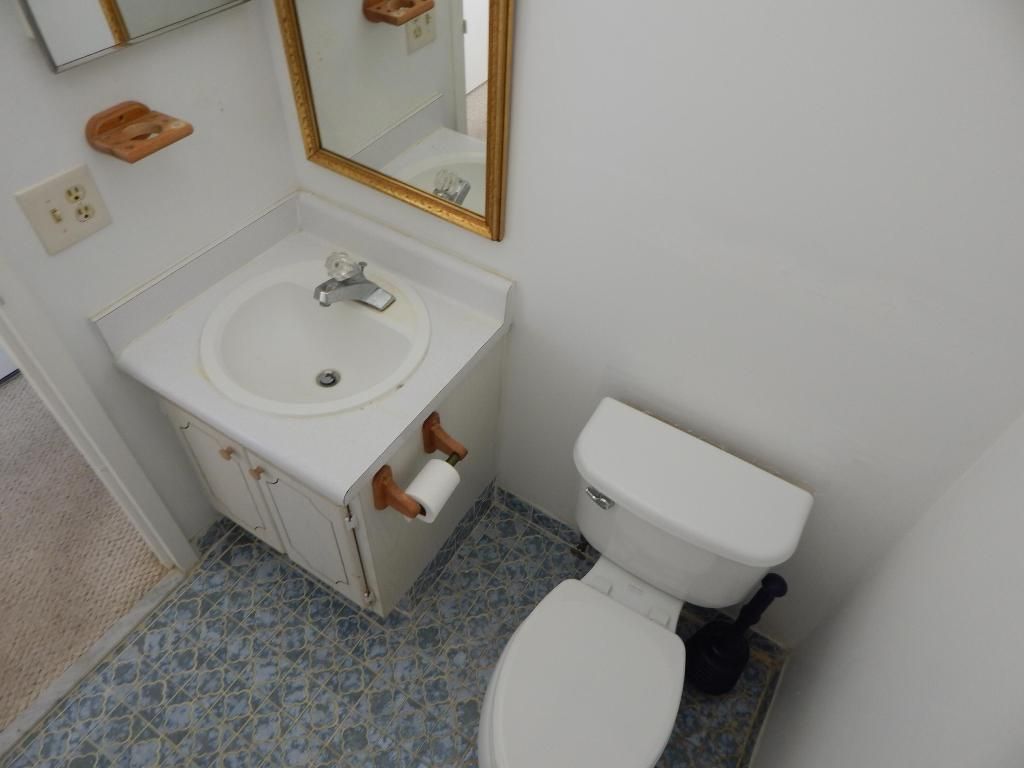 Image 12 of property listing at 231 Flanders E 231, Delray Beach, FL 33484