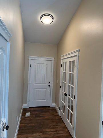 705 Wilshire Place, Idaho Falls, ID 83402