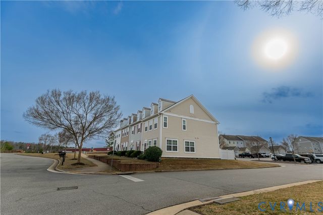 17318 Library Blvd, Ladysmith, VA 22546