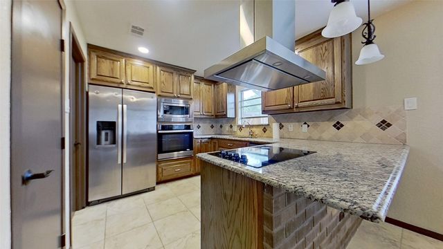 7294 Church Park Drive, Fort Worth, TX 76133