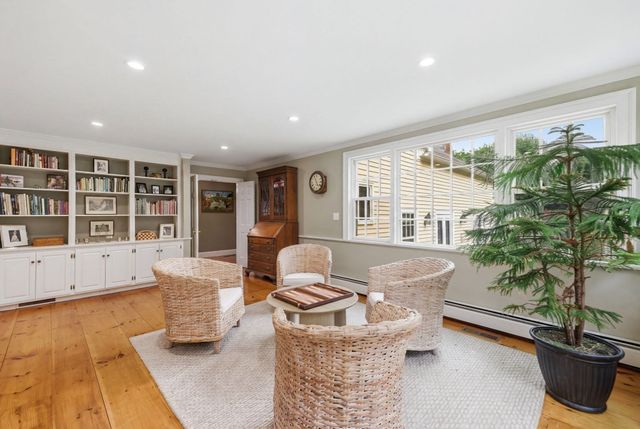 49 Salem St, Andover, MA 01810