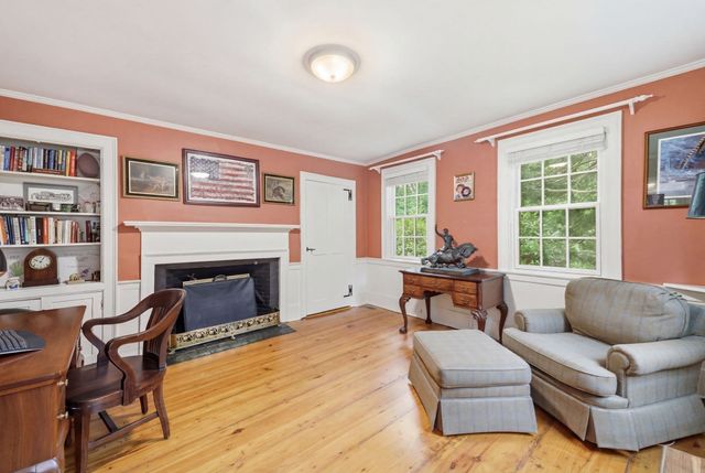 49 Salem St, Andover, MA 01810