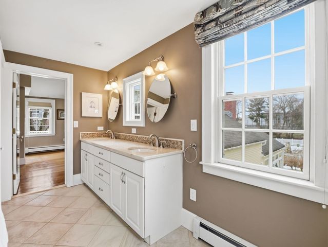 49 Salem St, Andover, MA 01810