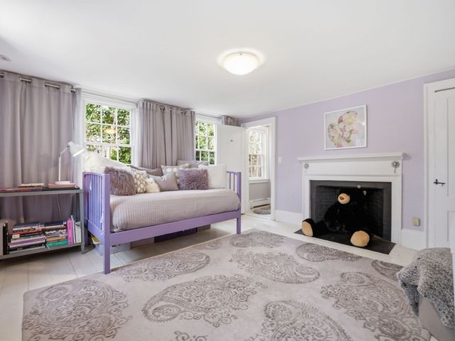 49 Salem St, Andover, MA 01810