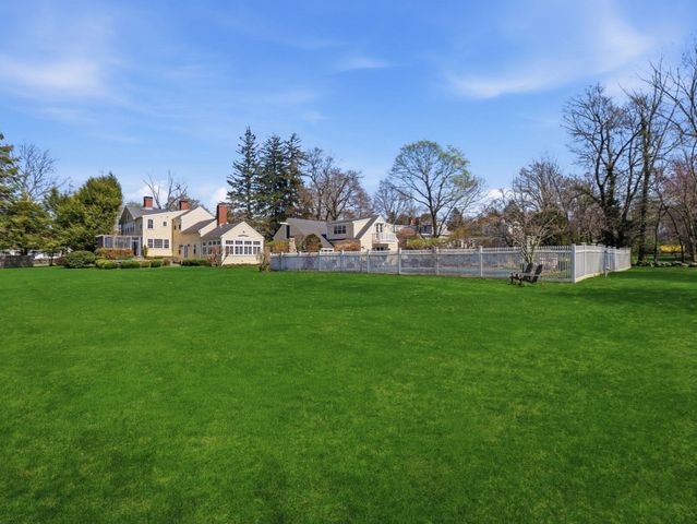 49 Salem St, Andover, MA 01810