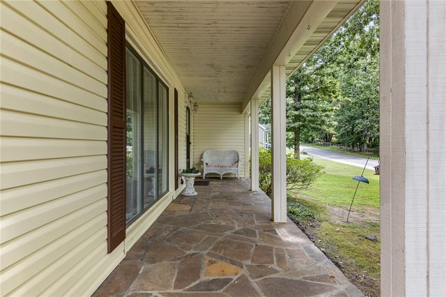 404 Huntington Place, Harrison, AR 72601