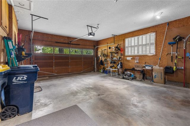 404 Huntington Place, Harrison, AR 72601