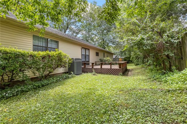 404 Huntington Place, Harrison, AR 72601