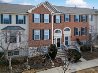 123 Willow Boulevard, Willow Springs, IL 60480