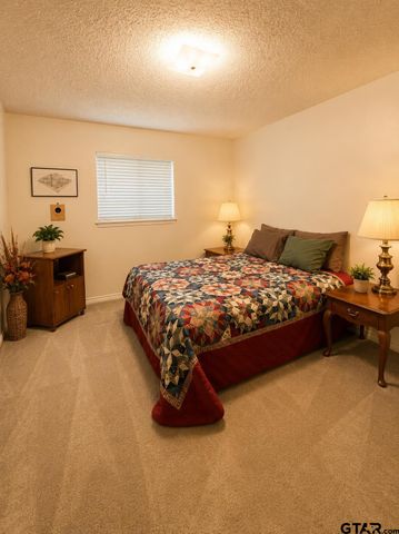 1704 Eastwood St., Longview, TX 75604