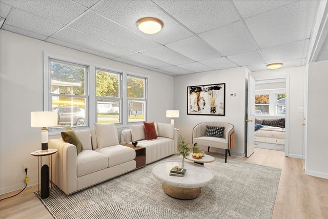 2 Candlelight Drive, Plymouth, MA 02360