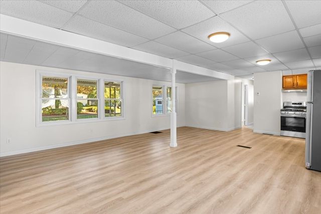 2 Candlelight Drive, Plymouth, MA 02360