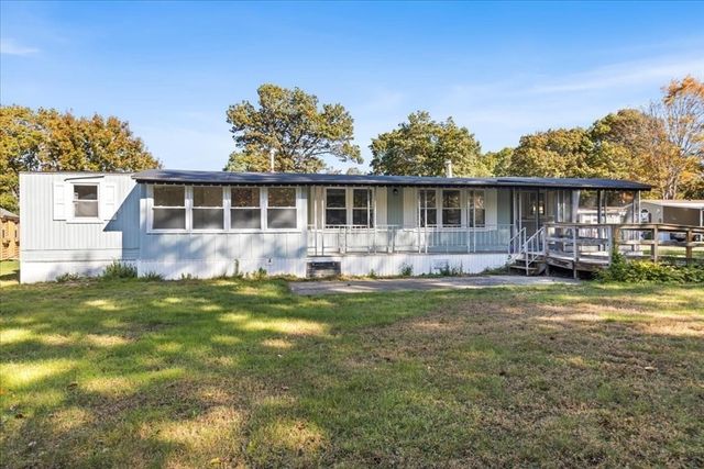 2 Candlelight Drive, Plymouth, MA 02360