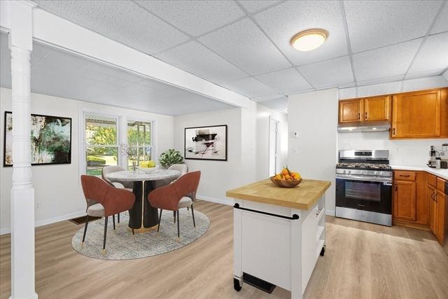 2 Candlelight Drive, Plymouth, MA 02360