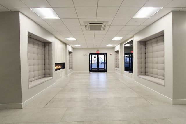 434 Mcgrath Highway 305, Somerville, MA 02143
