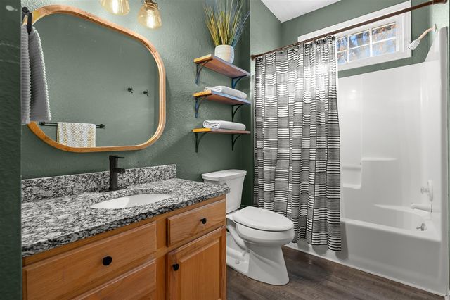 6847 Northstar Avenue, Kalamazoo, MI 49009