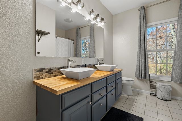 6847 Northstar Avenue, Kalamazoo, MI 49009