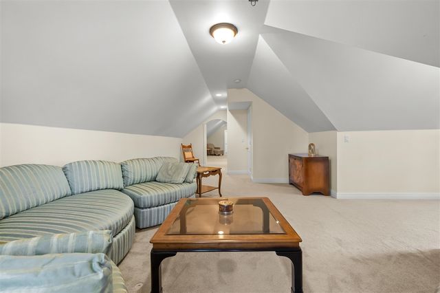 6847 Northstar Avenue, Kalamazoo, MI 49009