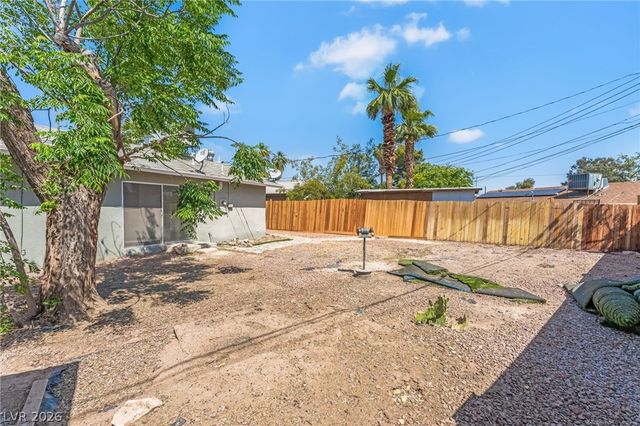 1809 Cherry Lane, Las Vegas, NV 89104