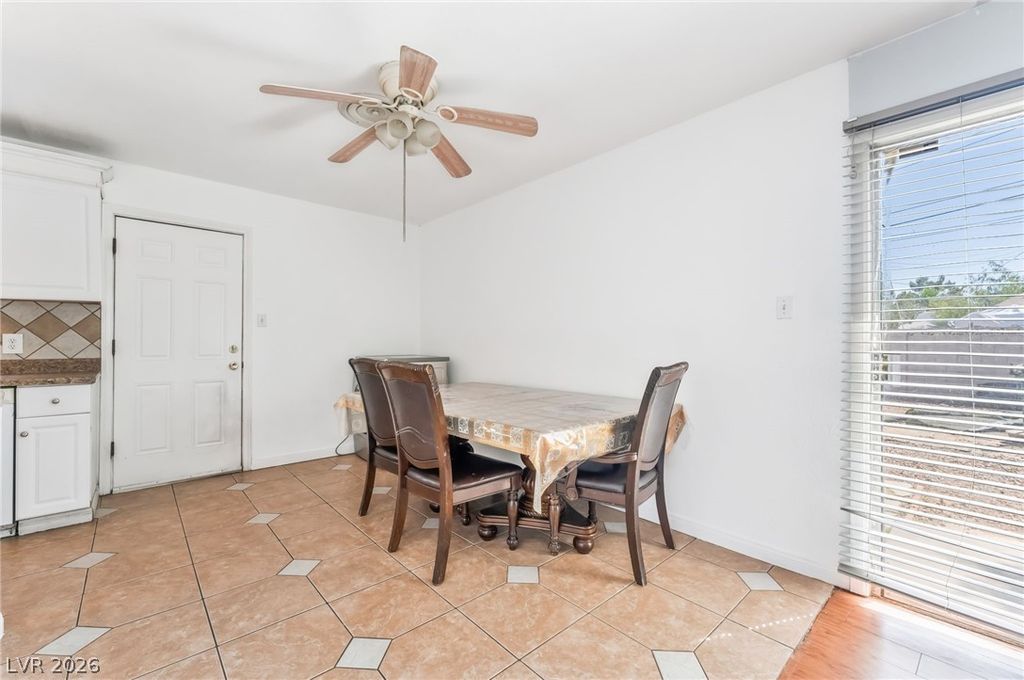 Image 11 of property listing at 1809 Cherry Lane, Las Vegas, NV 89104