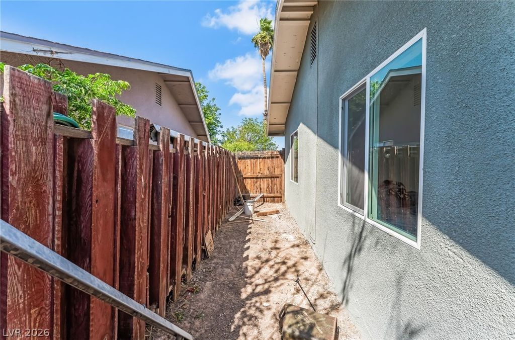 Image 35 of property listing at 1809 Cherry Lane, Las Vegas, NV 89104