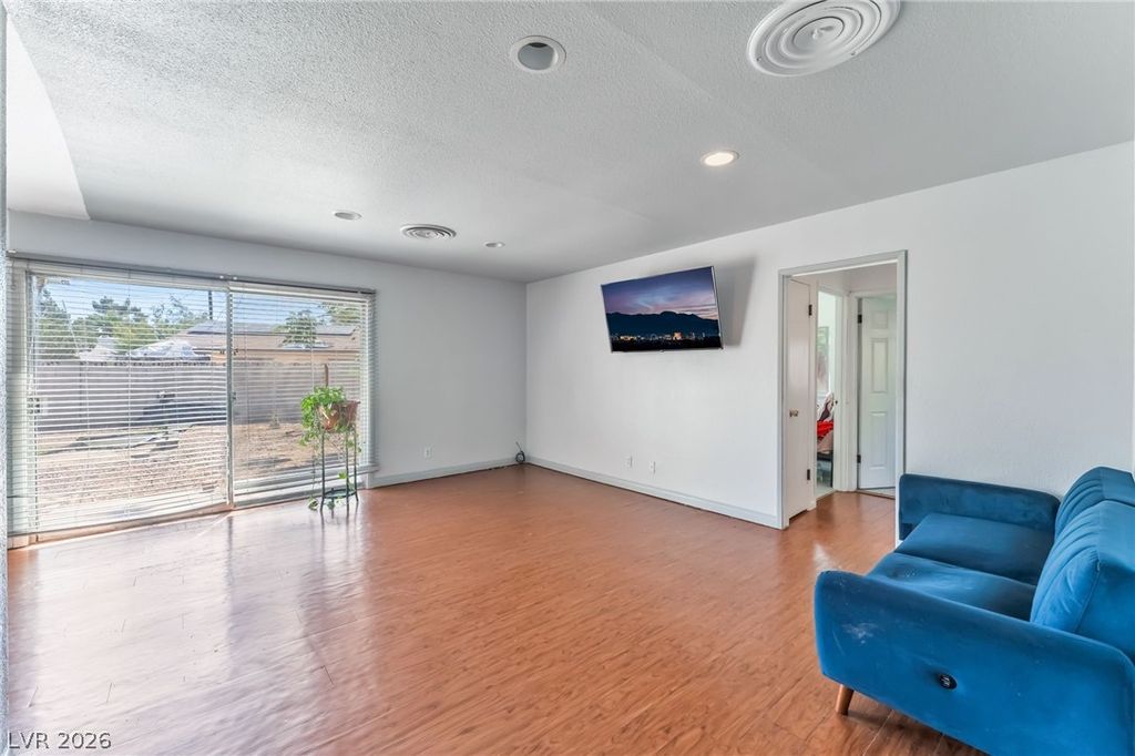 Image 7 of property listing at 1809 Cherry Lane, Las Vegas, NV 89104