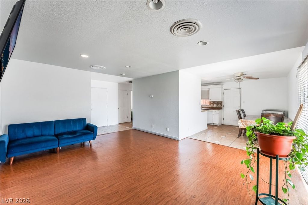 Image 9 of property listing at 1809 Cherry Lane, Las Vegas, NV 89104