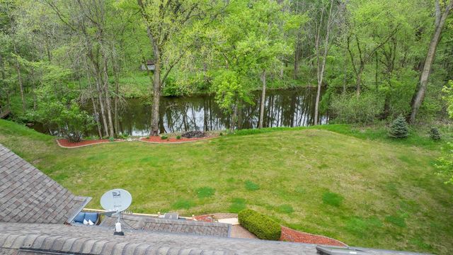 W8678 HILLVIEW ROAD, Hortonville, WI 54944