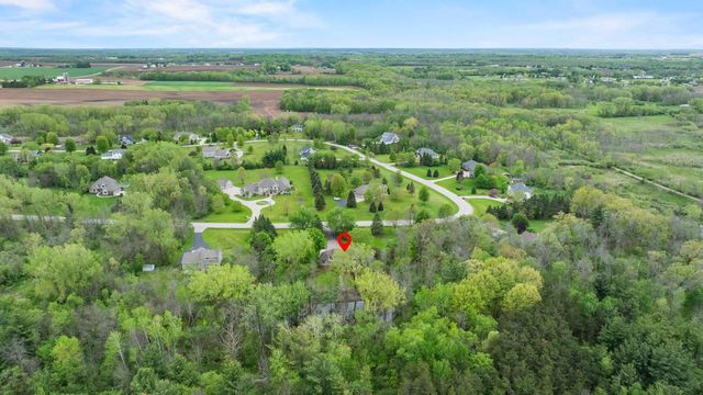 W8678 HILLVIEW ROAD, Hortonville, WI 54944