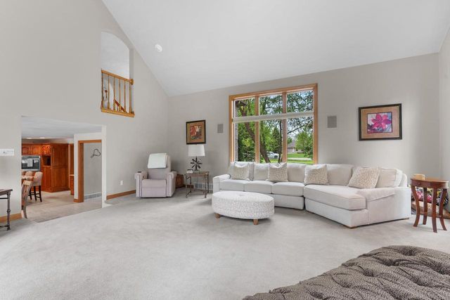 W8678 HILLVIEW ROAD, Hortonville, WI 54944
