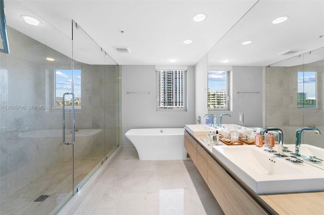 17111 Biscayne Boulevard 307, North Miami Beach, FL 33160