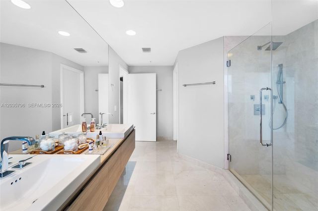 17111 Biscayne Boulevard 307, North Miami Beach, FL 33160