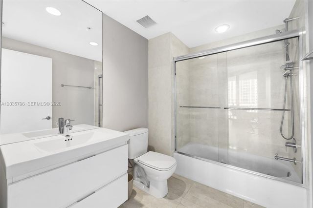 17111 Biscayne Boulevard 307, North Miami Beach, FL 33160