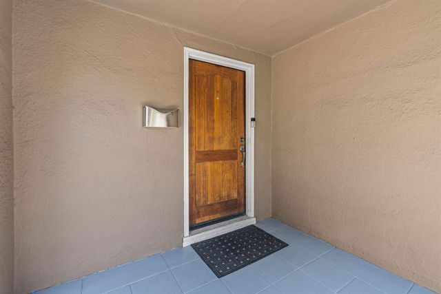 3128 N St, Sacramento, CA 95816