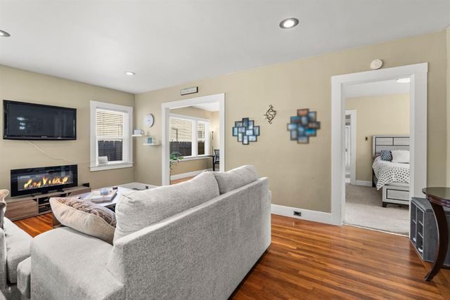 3128 N St, Sacramento, CA 95816