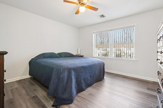 36 Lackawanna Trail, Suffern, NY 10901