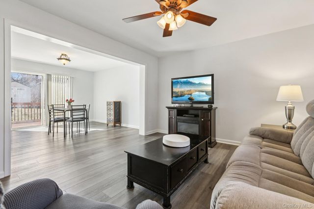 36 Lackawanna Trail, Suffern, NY 10901