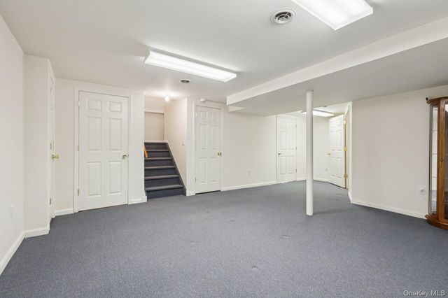 36 Lackawanna Trail, Suffern, NY 10901